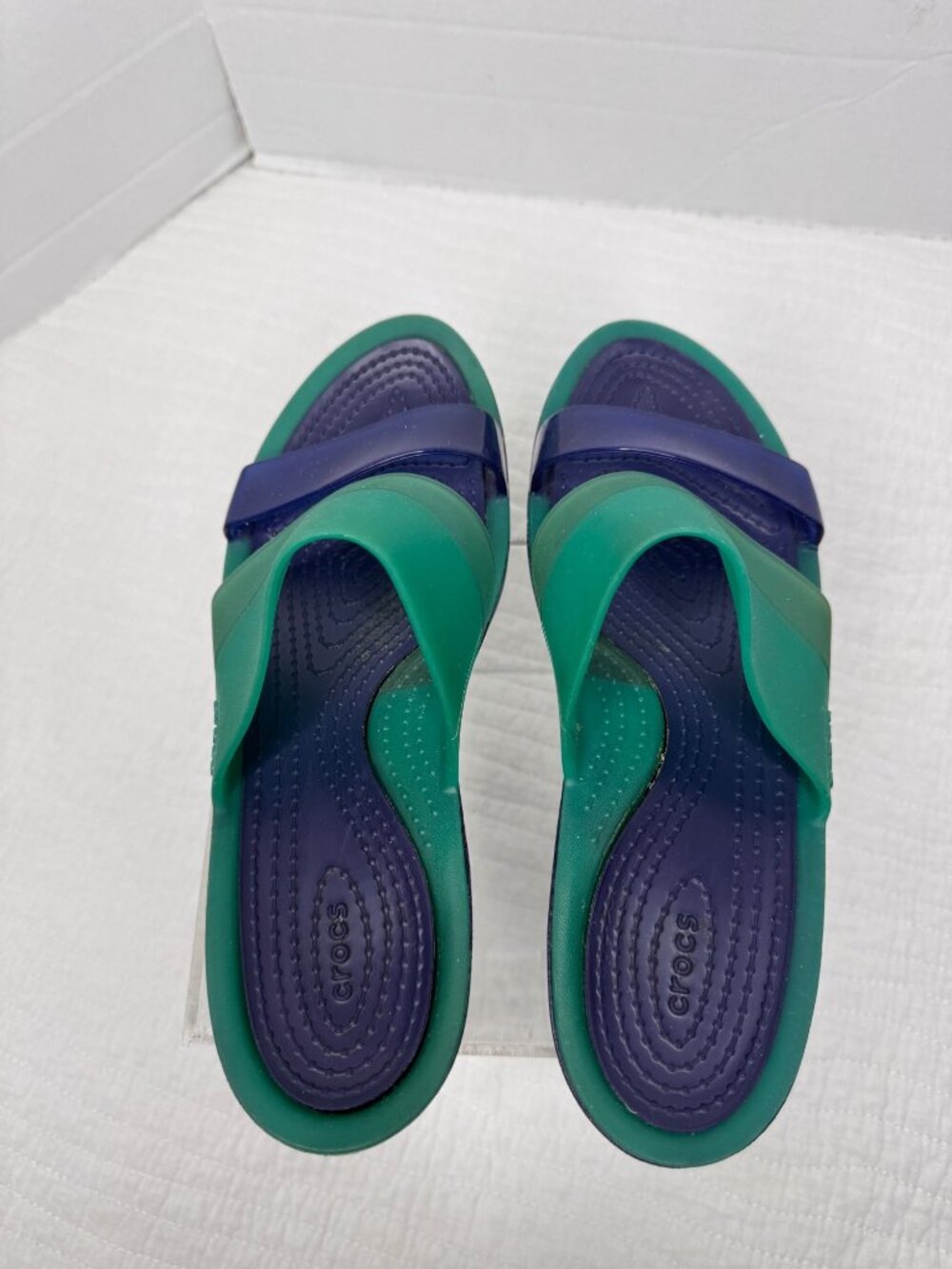 Crocs Mini Wedge Sandals Women 9 Colorblock Green Blue Strappy Comfort Pool - Picture 5 of 7
